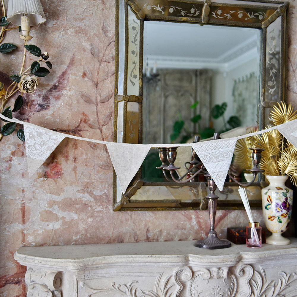 Banderines de lino y encaje