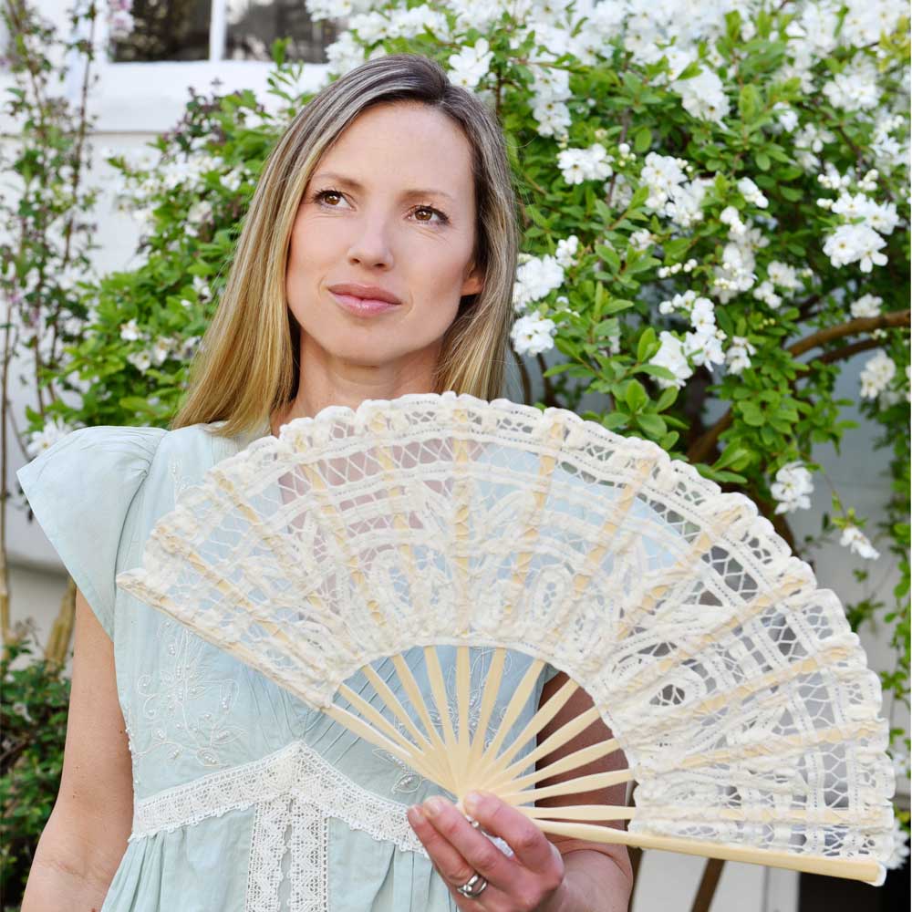 Cream Lace Hand Fan
