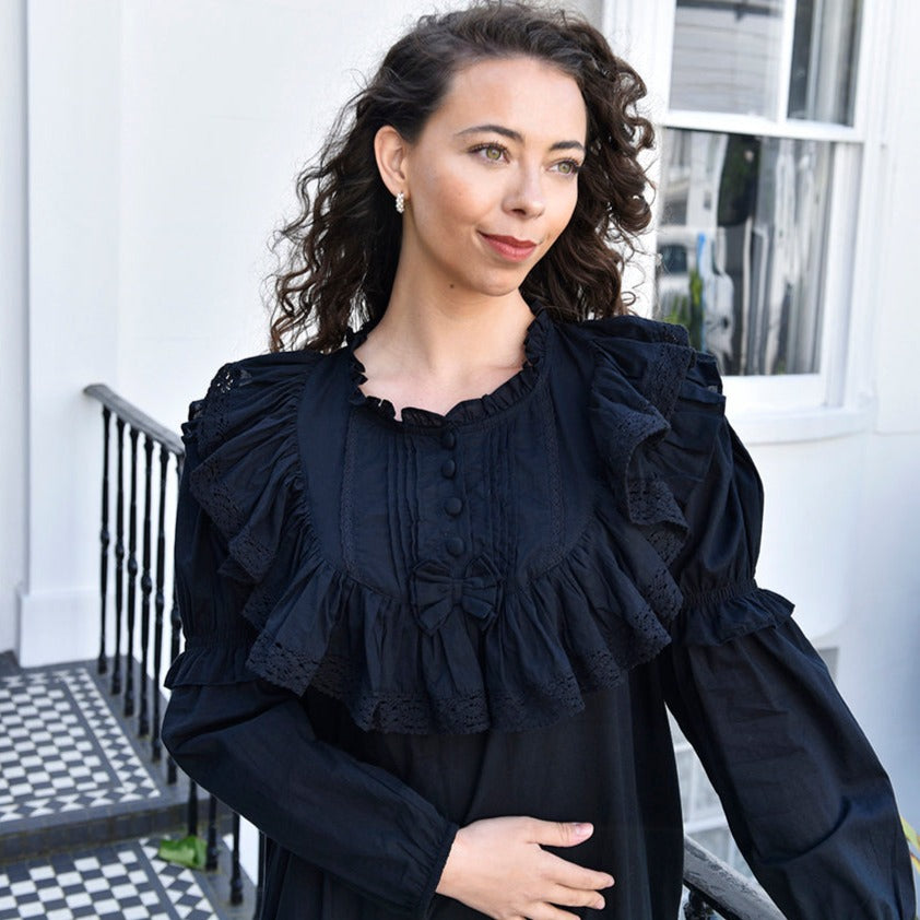 Black Victorian-style Nightdress With Long Sleeves