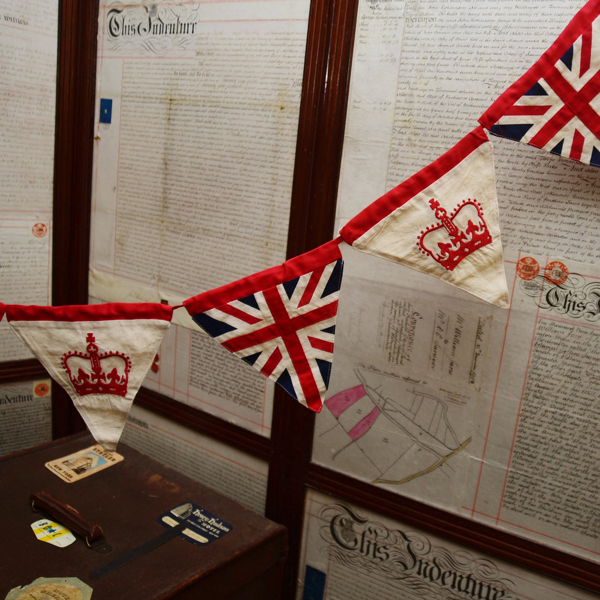 Union Jack & Crown Bunting