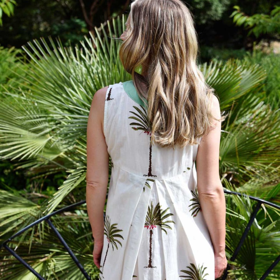 ‘Jaime’ Green Palm Tree V Neck Sleeveless Cotton Dress