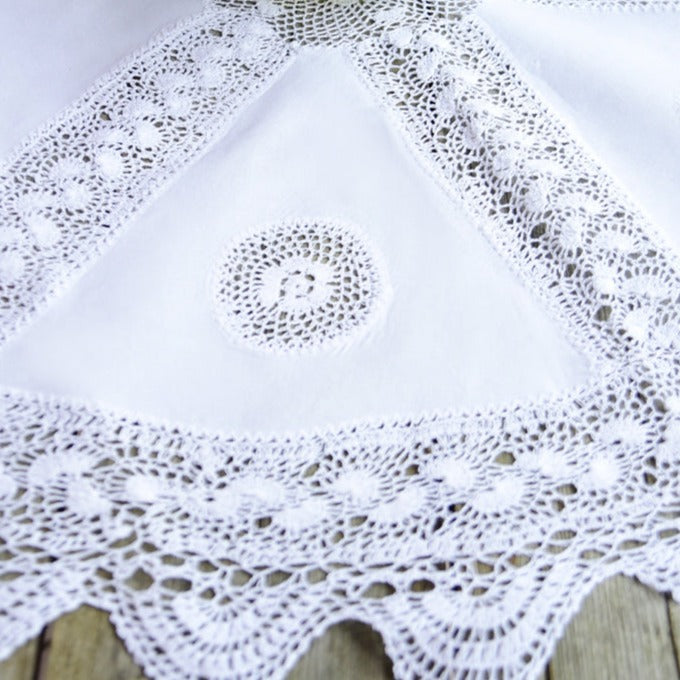 Round Cotton/Linen Crochet Tablecloth