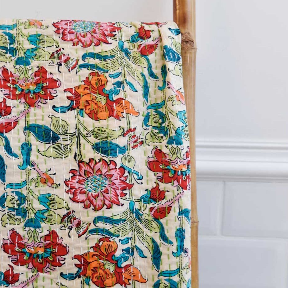 Manta Kantha de jardín floral