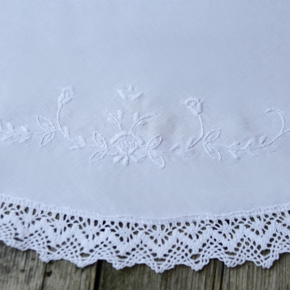 Round Tablecloth And Napkins Set