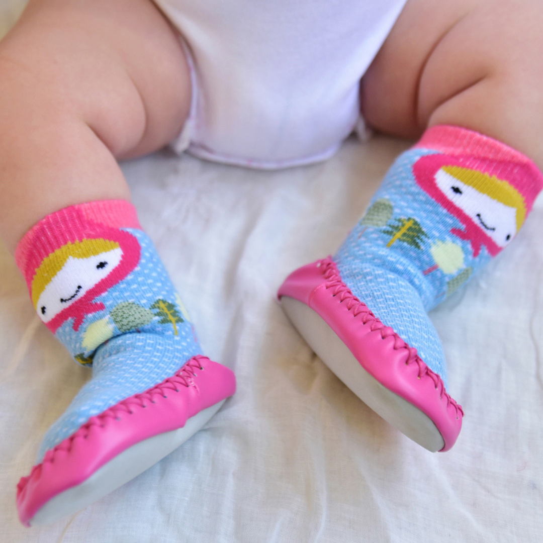 Little girl top moccasin slippers