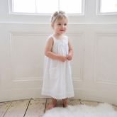 Weißes Button-Down-Kleid mit Taschen