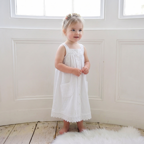 Weißes Button-Down-Kleid mit Taschen