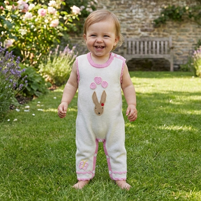 Ärmelloser Baby-Overall mit Kaninchenmuster