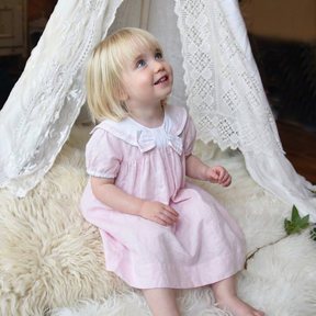 Abito da marinaio in lino rosa