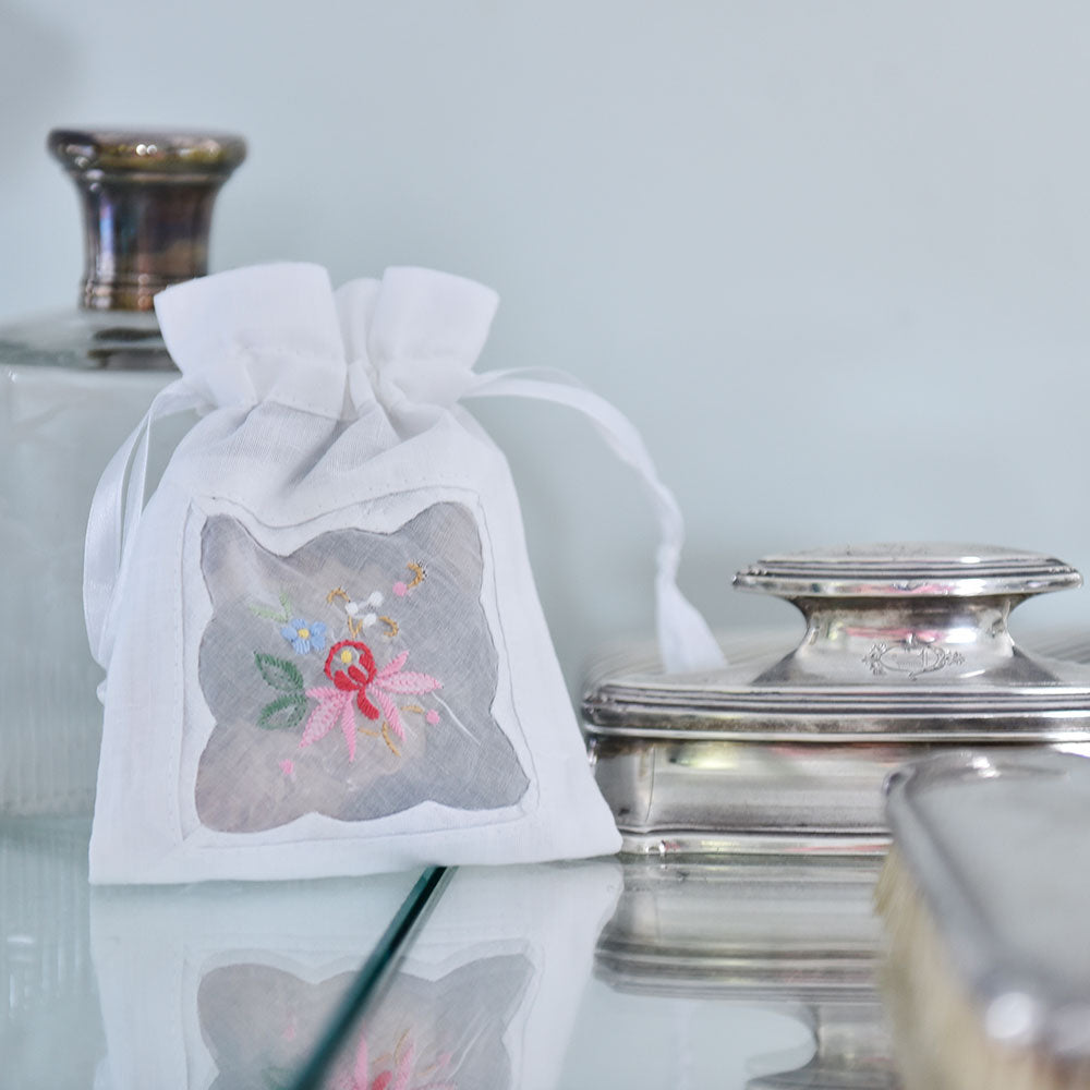 Pack of 3 Colour Embroidered Potpourri Filled Sachet