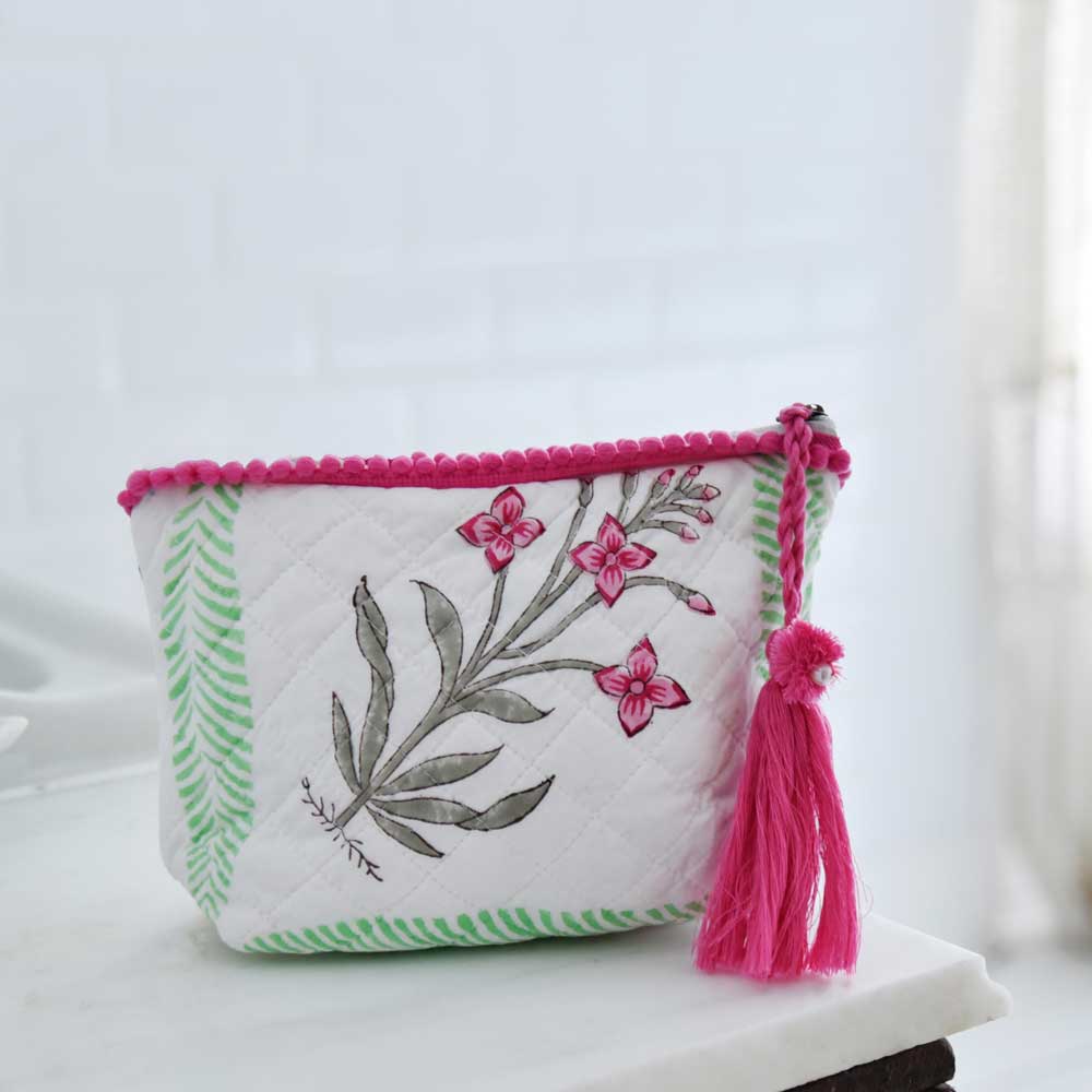 🎁 Floral Pink Palms Print Make Up Bag (100% off)