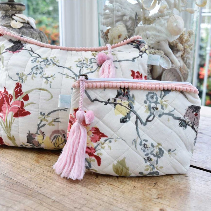 Red And Pink Rose Print Lined Wash Bag