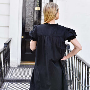 Black Victorian-style Nightdress With Short Sleeves