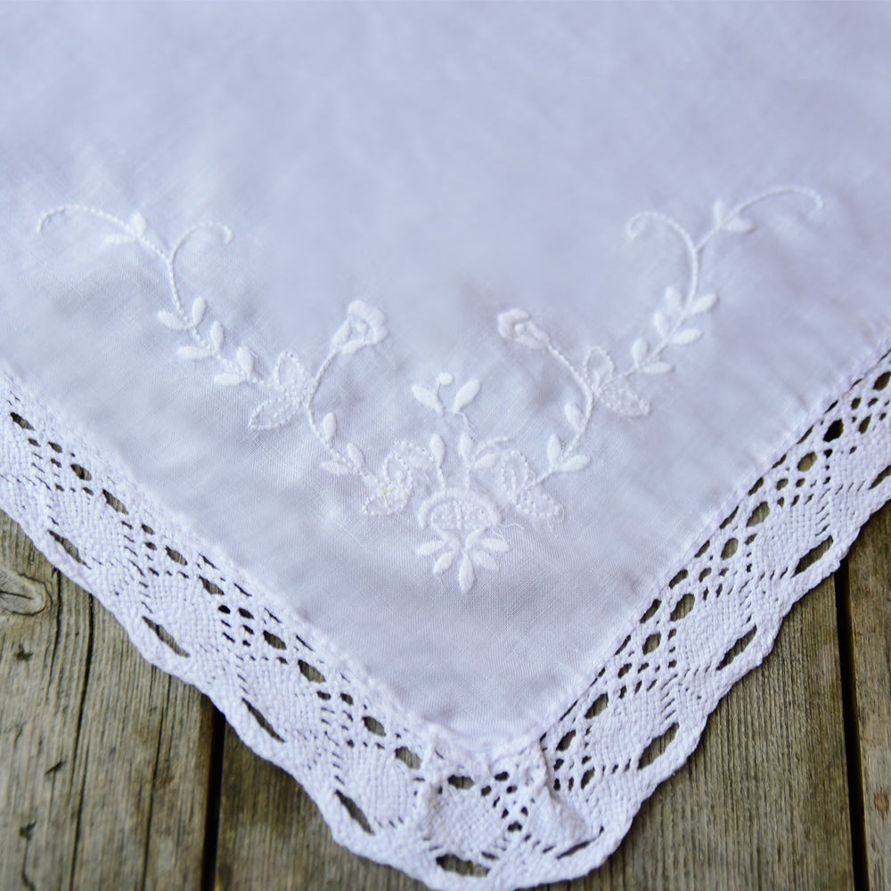 Square Tablecloth And Napkins Set