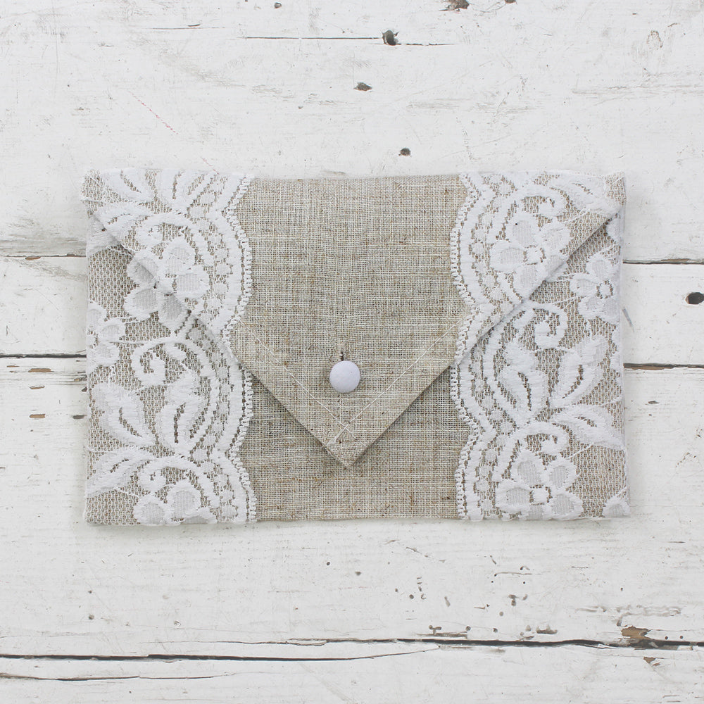Pack of 3 Linen Envelope with Embroidered Lace Edges