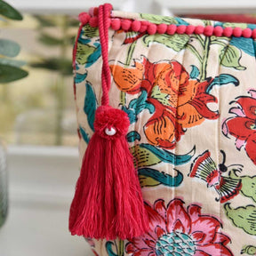 Floral Garden Print Lined Wash Bag