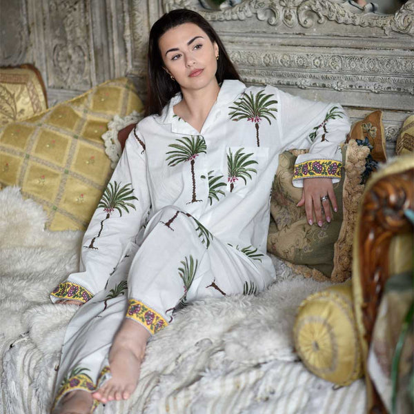 Women's Palm Trees At Night Pajama Set - Long Sleeve Lounge Wear - Soft 2-Piece PJS With Pockets